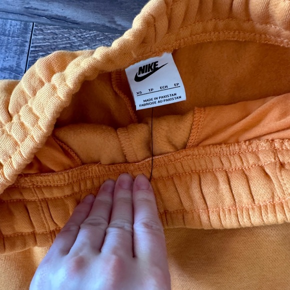 Nike Sportswear Women's Essential Fleece High Rise Shorts DM6123-738 Yellow - Picture 4 of 5